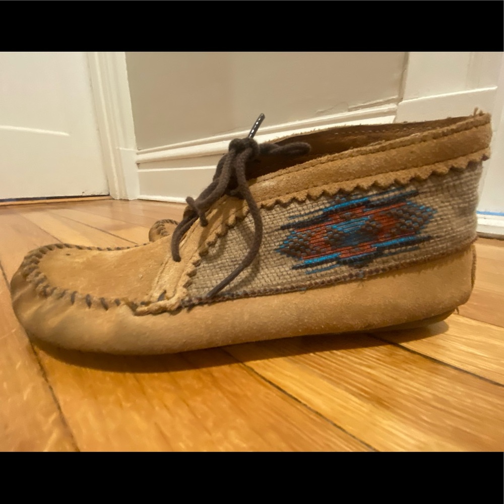 High top Minnetonka moccasin